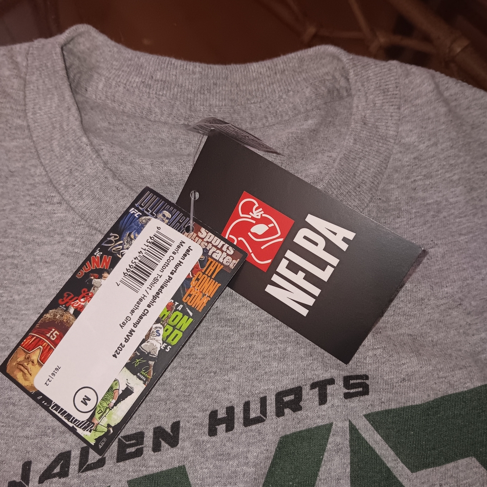Philadelphia EAGLES 2024/5. Jalen HURTS. Gildan Gray Graphic T-Shirt. Md.